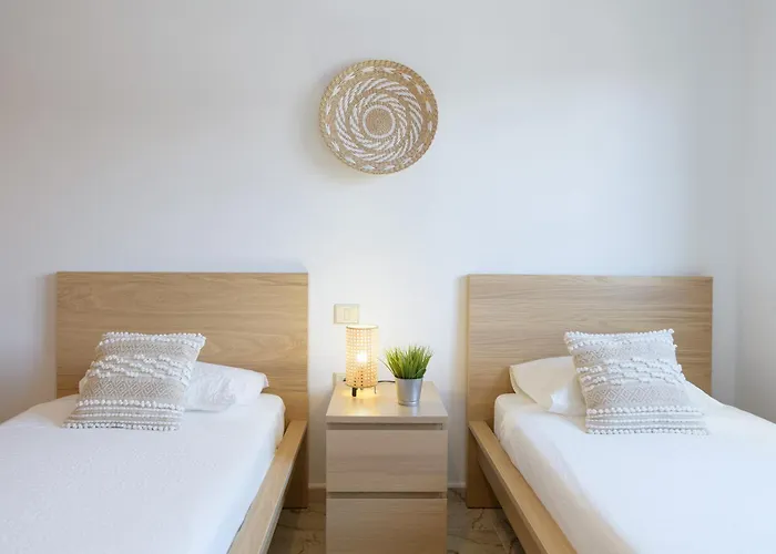 Eric With A Private Stunning Heated Pool *