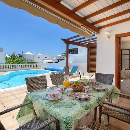 Eric With A Private Stunning Heated Pool Villa Puerto del Carmen (Lanzarote)